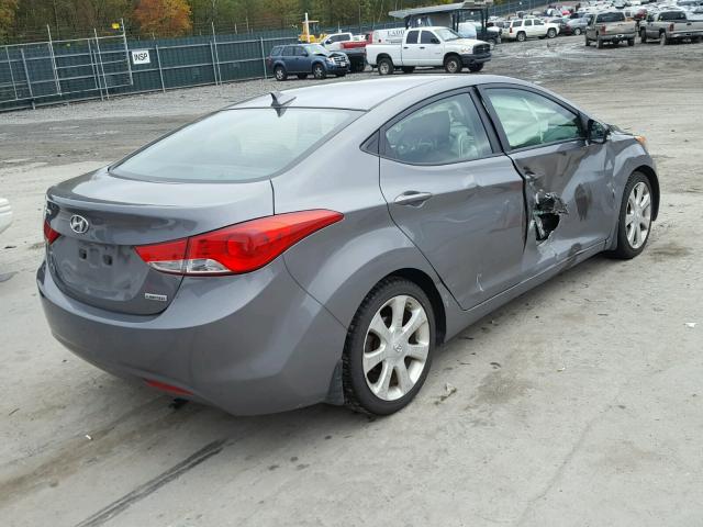 5NPDH4AE4DH287315 - 2013 HYUNDAI ELANTRA GL GRAY photo 4