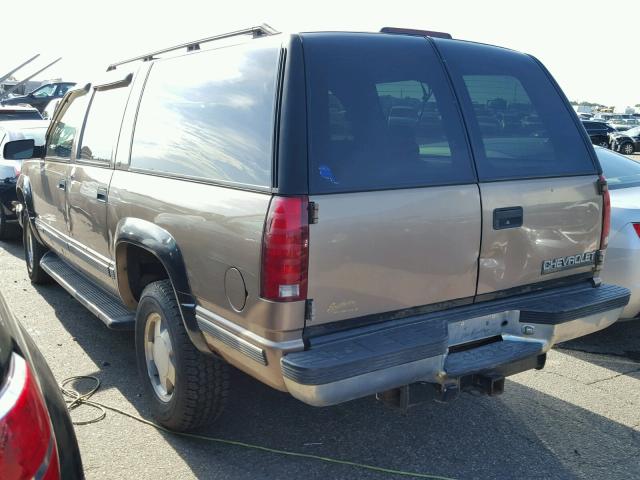 1GNFK16R7TJ411384 - 1996 CHEVROLET SUBURBAN TAN photo 3