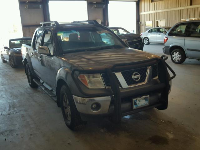 1N6AD07W56C405133 - 2006 NISSAN FRONTIER C GRAY photo 1