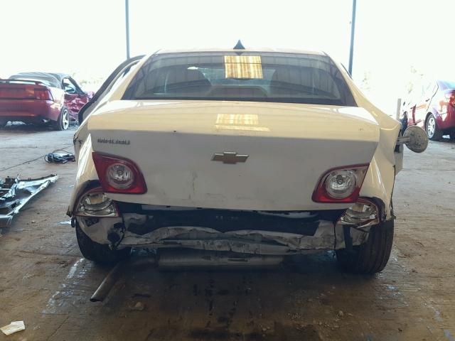 1G1ZA5EU6CF217219 - 2012 CHEVROLET MALIBU LS 白色 照片 9