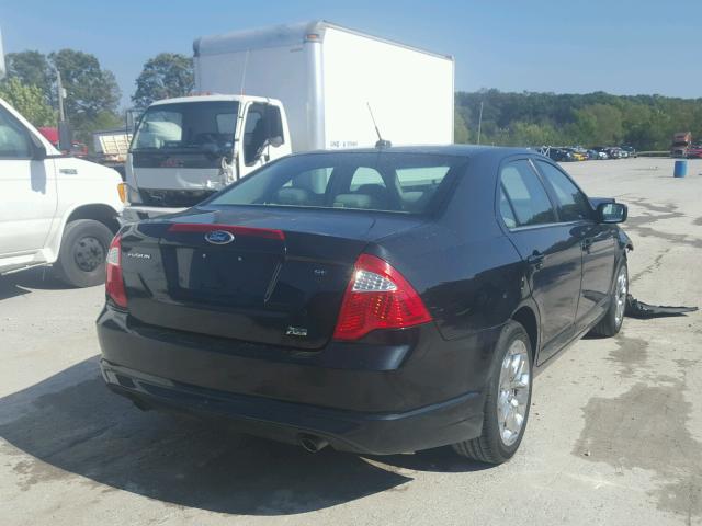 3FAHP0HG4AR411831 - 2010 FORD FUSION SE BLACK photo 4