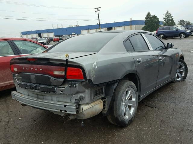2B3CL3CG1BH550967 - 2011 DODGE CHARGER GRAY photo 4