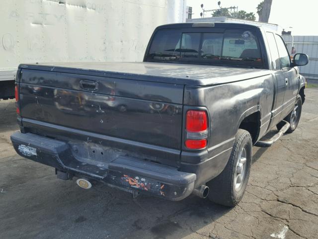 1B7HC13Z4YJ143047 - 2000 DODGE RAM 1500 BLACK photo 4