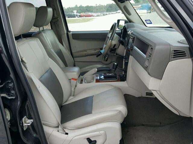 1J8HG58N18C233044 - 2008 JEEP COMMANDER BLACK photo 5