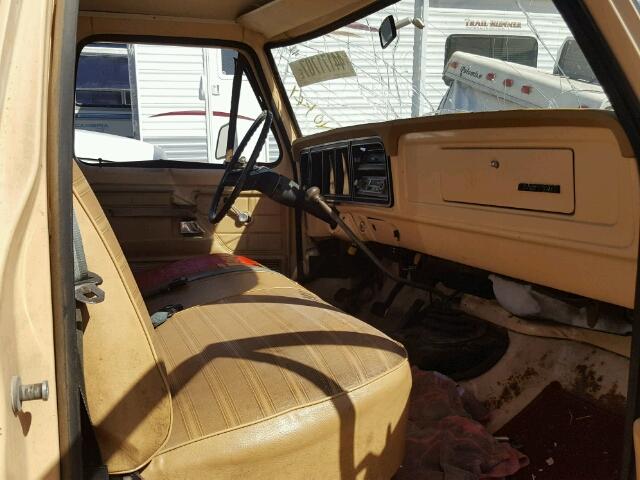 F25SLY03199 - 1977 FORD F250 BEIGE photo 5