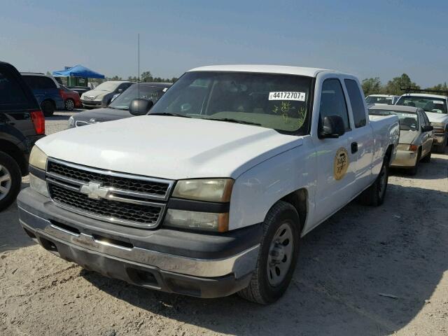 1GCEC19Z47Z147156 - 2007 CHEVROLET SILVERADO WHITE photo 2