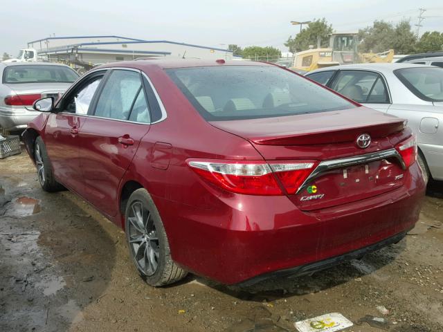 4T1BF1FKXHU685226 - 2017 TOYOTA CAMRY LE BURGUNDY photo 3