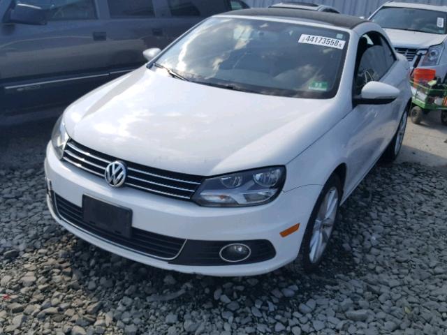 WVWBW7AH5CV001043 - 2012 VOLKSWAGEN EOS KOMFOR თეთრი ფოტო 2