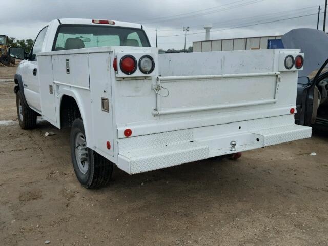 1GCHC24U75E263258 - 2005 CHEVROLET SILVERADO WHITE photo 3