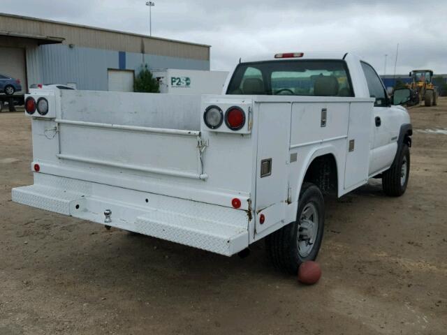 1GCHC24U75E263258 - 2005 CHEVROLET SILVERADO WHITE photo 4