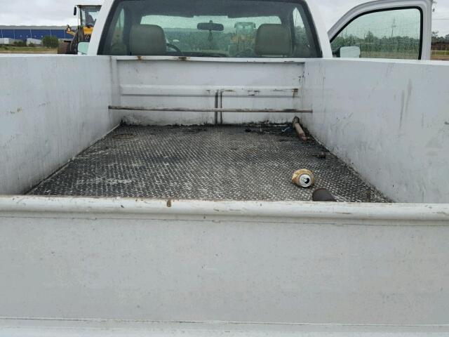 1GCHC24U75E263258 - 2005 CHEVROLET SILVERADO WHITE photo 6