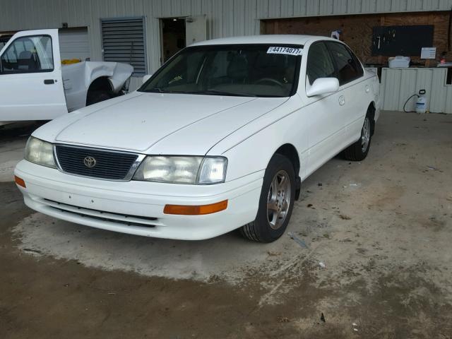 4T1BF12B5VU154632 - 1997 TOYOTA AVALON XL WHITE photo 2