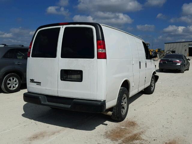 1GCSGAFX0E1134880 - 2014 CHEVROLET EXPRESS G1 WHITE photo 4