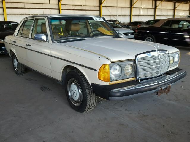 WDBAB23A4DB392696 - 1983 MERCEDES-BENZ 240 D WHITE photo 1