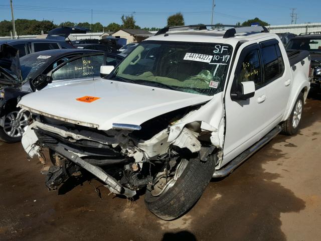 1FMEU33K67UA24875 - 2007 FORD EXPLORER S WHITE photo 2