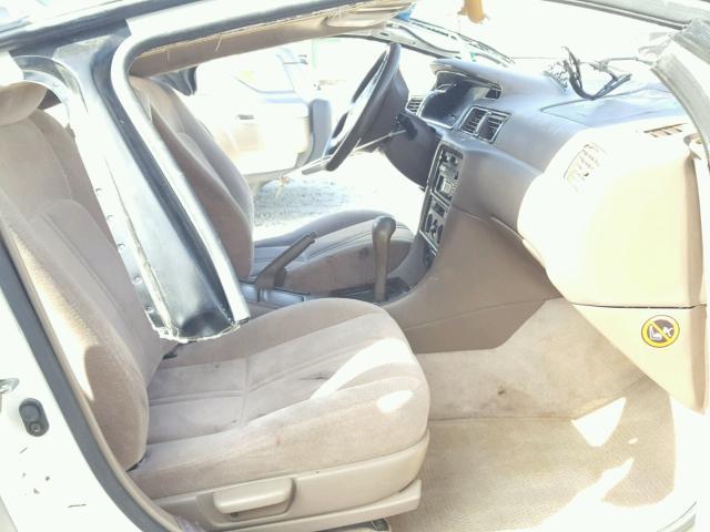 4T1BG22KXVU774878 - 1997 TOYOTA CAMRY WHITE photo 5