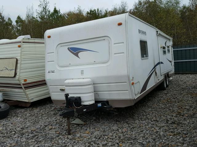 4X4TRLE2X5D804735 - 2005 ROCK TRVL TRLR WHITE photo 2