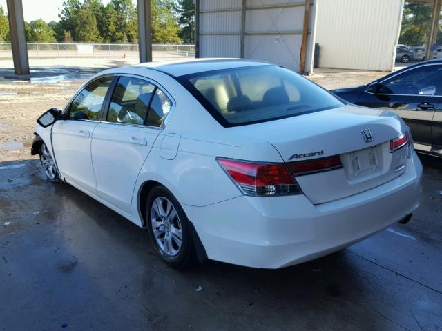 1HGCP2F67CA205959 - 2012 HONDA ACCORD WHITE photo 3