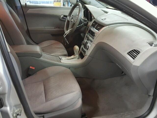 1G1ZC5E07AF101922 - 2010 CHEVROLET MALIBU 1LT SILVER photo 5