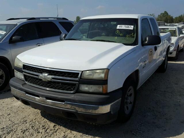 1GCEC19Z47Z146458 - 2007 CHEVROLET SILVERADO WHITE photo 2