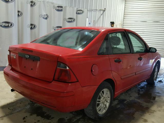1FAFP34N57W250862 - 2007 FORD FOCUS RED photo 4