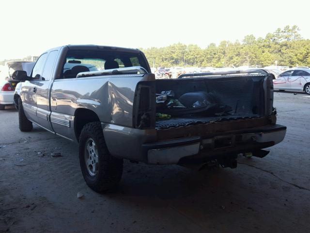 1GCEC19T6YE329736 - 2000 CHEVROLET SILVERADO SILVER photo 3