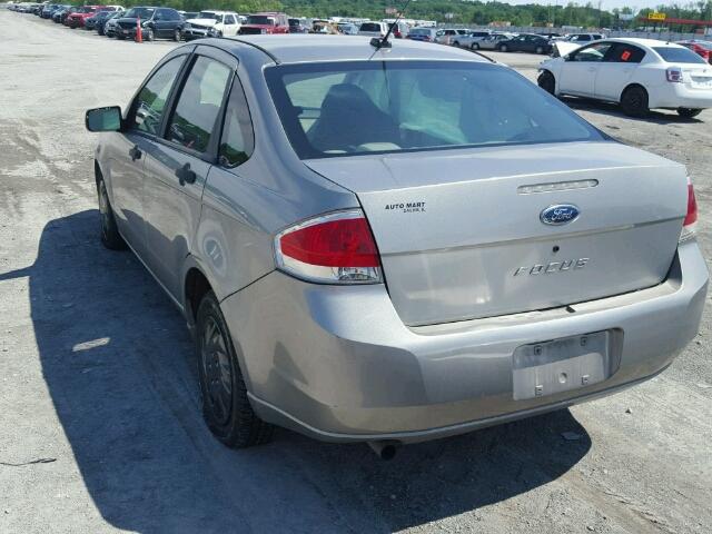 1FAHP34N18W129000 - 2008 FORD FOCUS S/SE GRAY photo 3