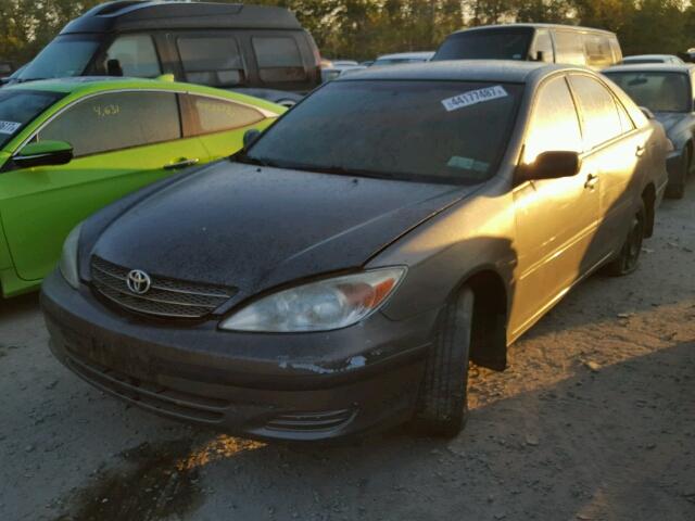 4T1BE32KX4U839870 - 2004 TOYOTA CAMRY LE GRAY photo 2