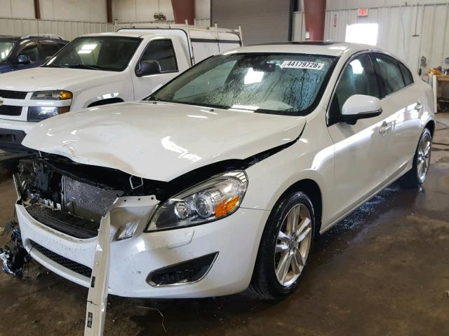 YV1902FH4C2133699 - 2012 VOLVO S60 T6 WHITE photo 2