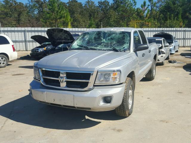 1D7HE48K88S625978 - 2008 DODGE DAKOTA SILVER photo 2