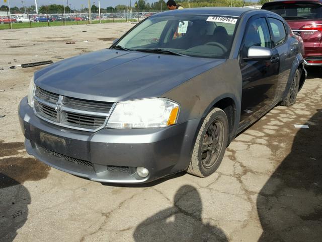 1B3LC56D89N570292 - 2009 DODGE AVENGER GRAY photo 2