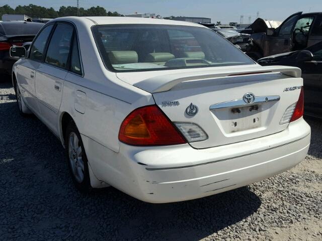 4T1BF28B52U231900 - 2002 TOYOTA AVALON WHITE photo 3