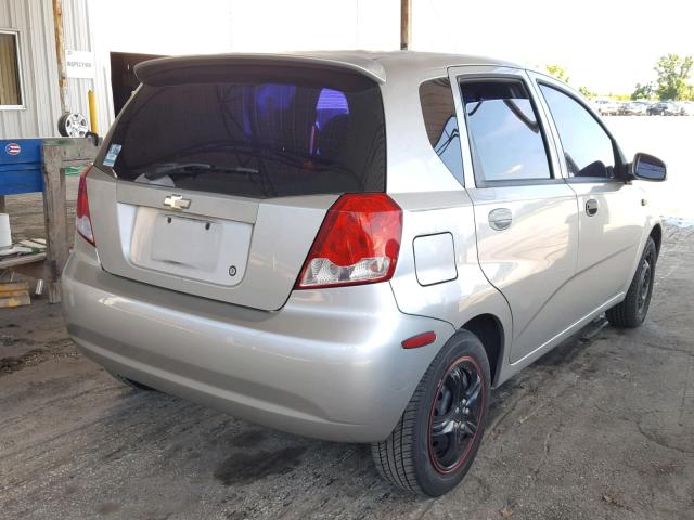 KL1TJ62654B176168 - 2004 CHEVROLET AVEO LS SILVER photo 4