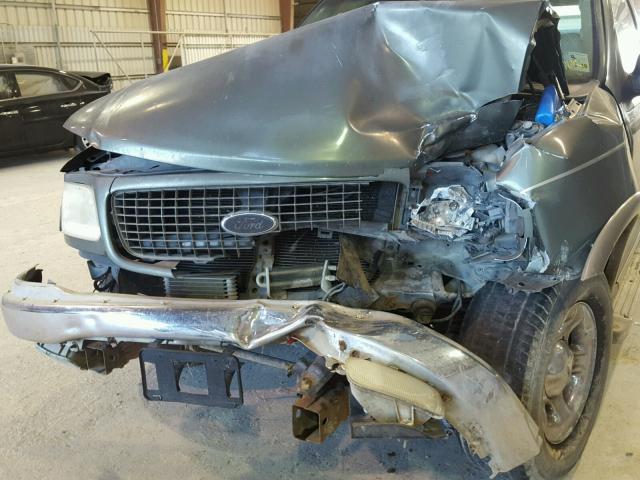 1FMRU1762YLB38379 - 2000 FORD EXPEDITION GREEN photo 9