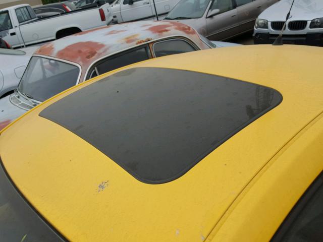 3VWCD21C6YM478807 - 2000 VOLKSWAGEN NEW BEETLE 黄色 照片 9