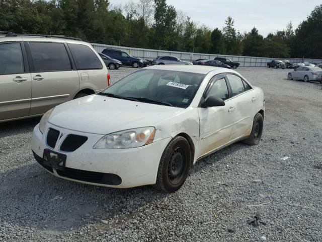 1G2ZF58B474175755 - 2007 PONTIAC G6 WHITE photo 2