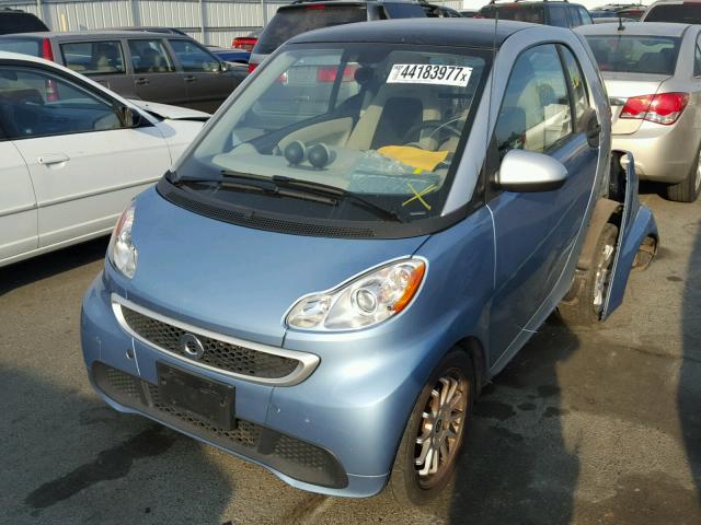 WMEEJ9AA6DK723362 - 2013 SMART FORTWO ELE 蓝色 照片 2