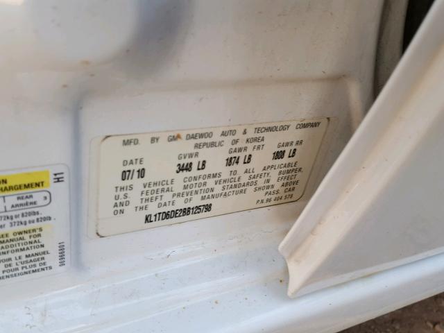 KL1TD6DE2BB125798 - 2011 CHEVROLET AVEO LS WHITE photo 10