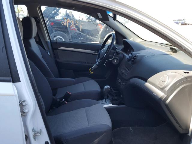 KL1TD6DE2BB125798 - 2011 CHEVROLET AVEO LS WHITE photo 5