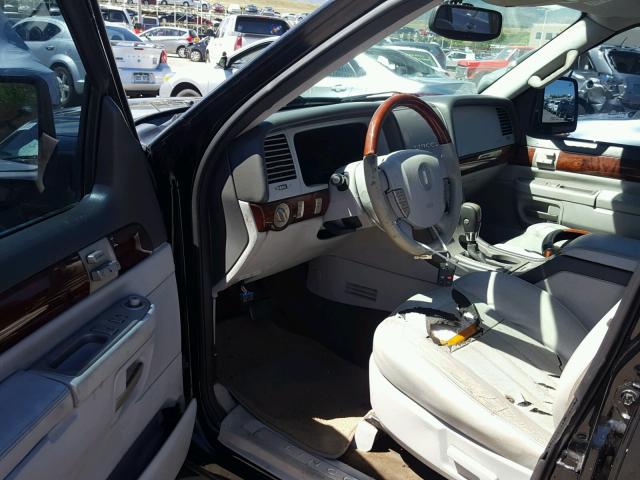 5LMEU68H34ZJ26628 - 2004 LINCOLN AVIATOR 黑色 照片 9