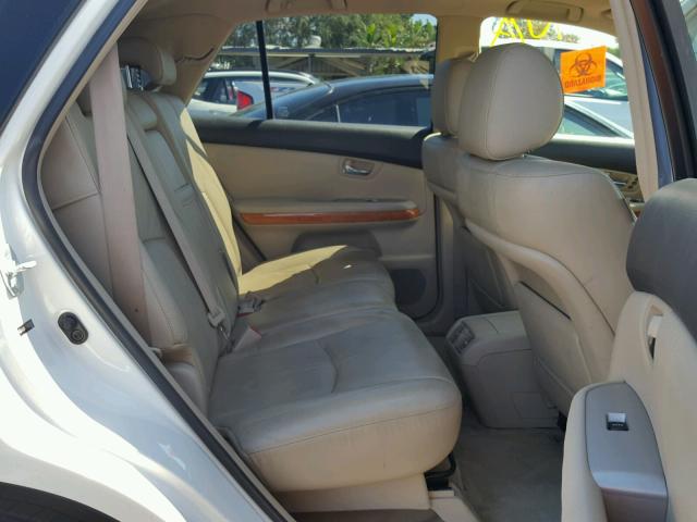 JTJGW31U582008821 - 2008 LEXUS RX 400H WHITE photo 6