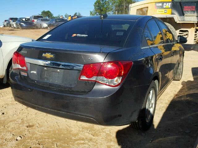 1G1PC5SB3F7132020 - 2015 CHEVROLET CRUZE LT CHARCOAL photo 4