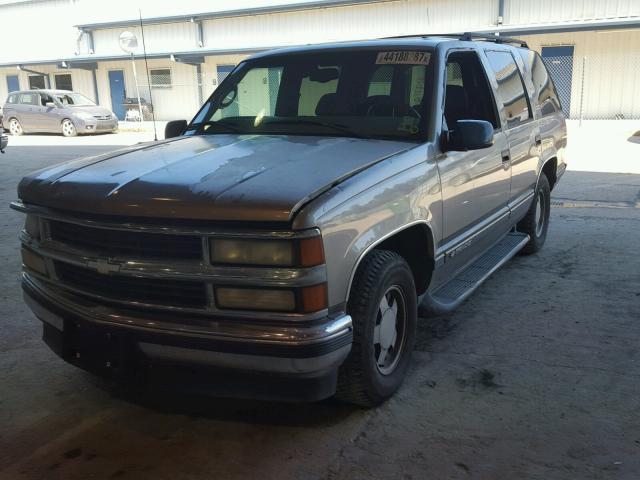 1GNEC13R9XJ354026 - 1999 CHEVROLET TAHOE C150 TAN photo 2