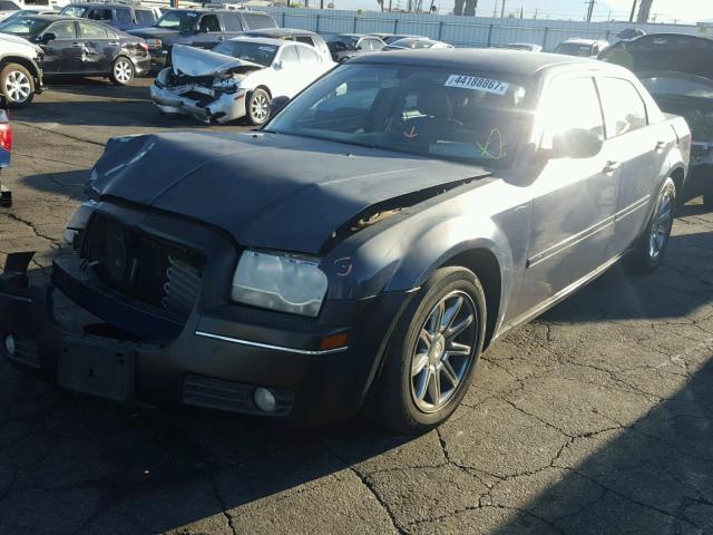 2C3AA53GX5H103022 - 2005 CHRYSLER 300 BLUE photo 2