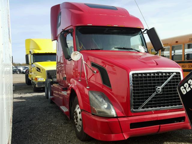 4V4NC9TG99N496883 - 2009 VOLVO VN RED photo 1