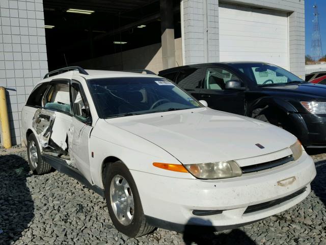 1G8JW84R12Y587589 - 2002 SATURN LW300 WHITE photo 1