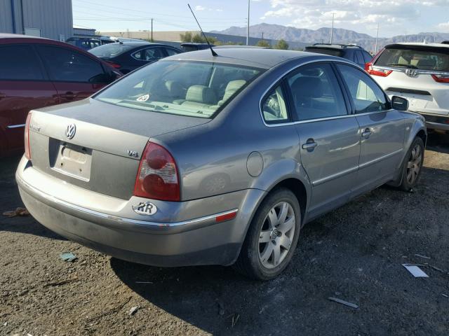WVWRH63B21E149742 - 2001 VOLKSWAGEN PASSAT GLX GRAY photo 4