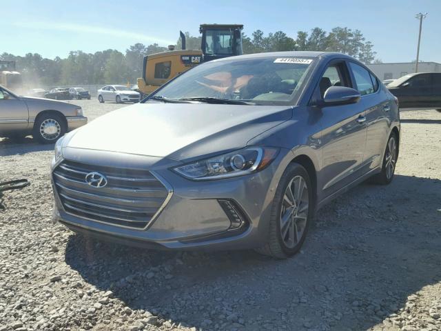 KMHD84LF7HU264060 - 2017 HYUNDAI ELANTRA SE GRAY photo 2