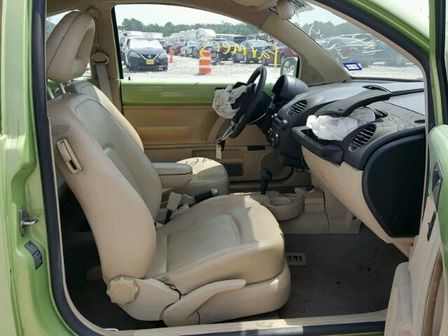 3VWCB21C22M406404 - 2002 VOLKSWAGEN NEW BEETLE 绿色 照片 5
