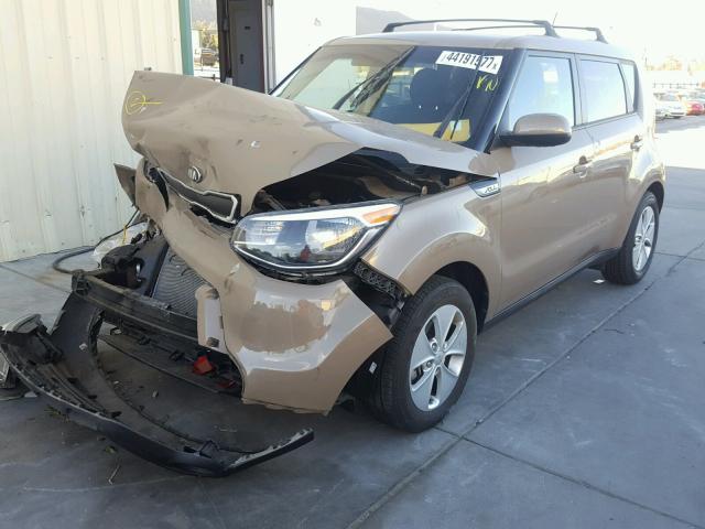 KNDJN2A27F7216400 - 2015 KIA SOUL BROWN photo 2